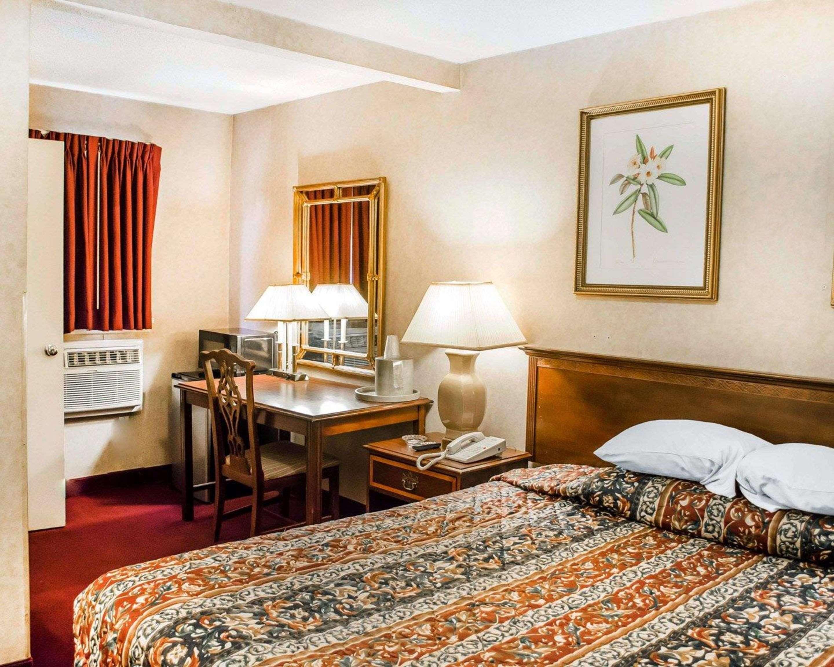 Rodeway Inn Dillsburg Экстерьер фото