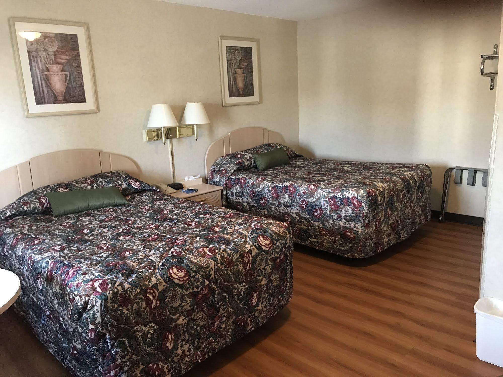 Rodeway Inn Dillsburg Экстерьер фото