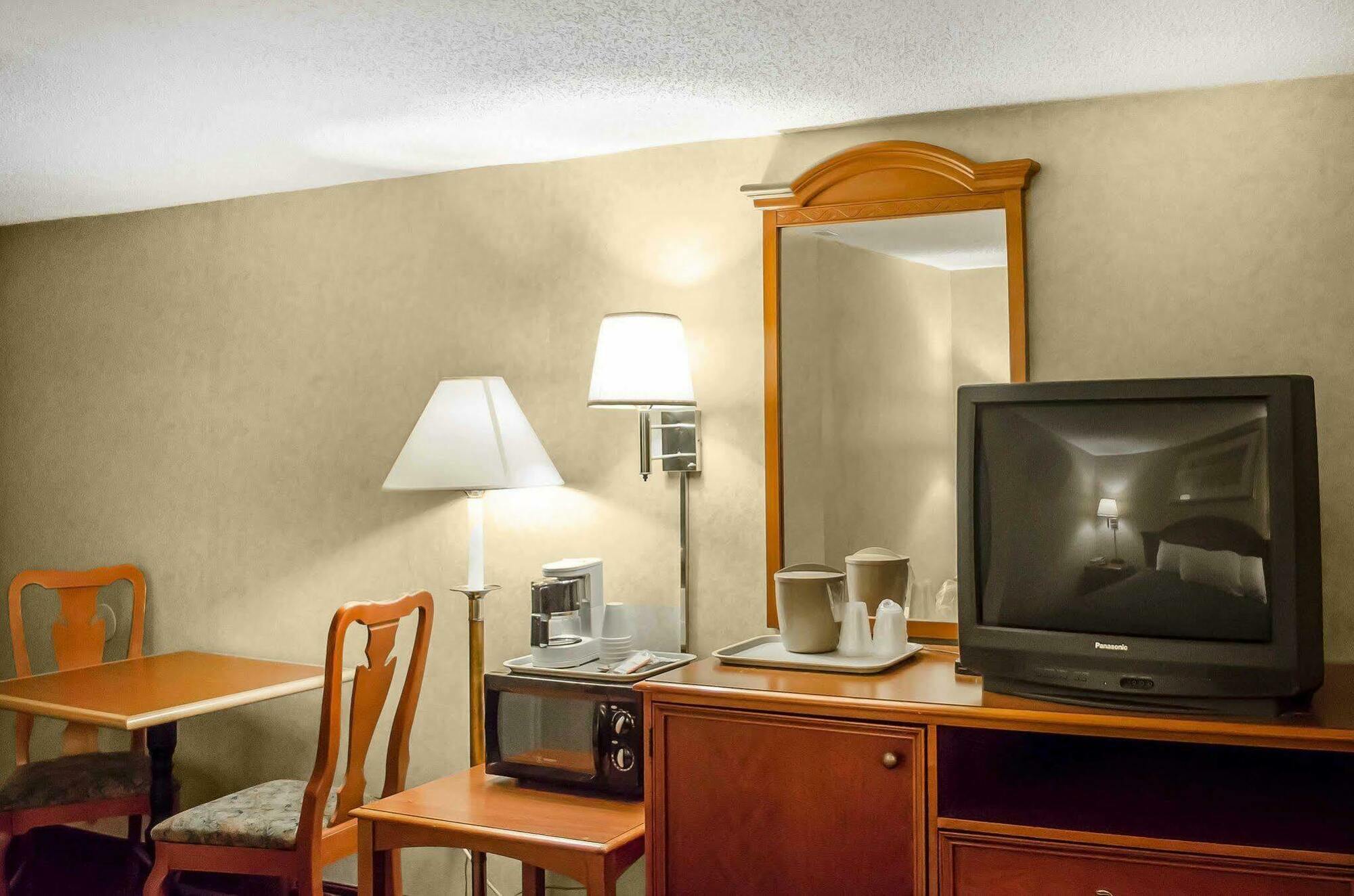 Rodeway Inn Dillsburg Экстерьер фото